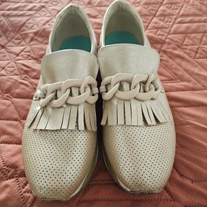 Coconuts By Matisse Women's Bess Platform Loafer GOLD size 8M